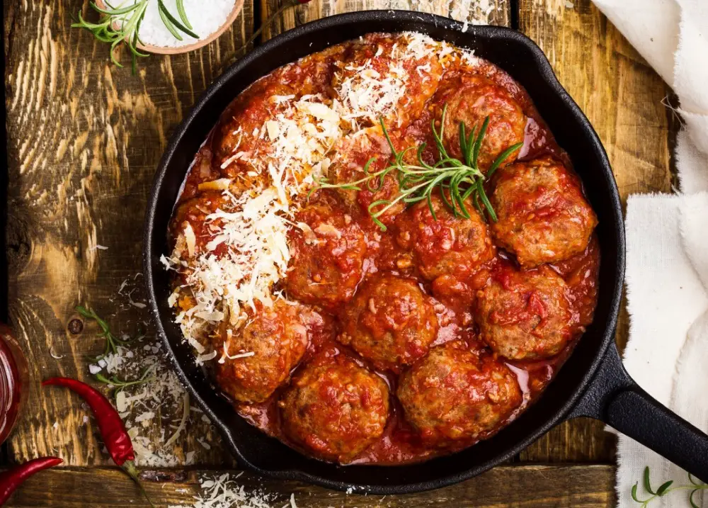 Meatballs in creamy vodka sauce (14782) | Povkusu.com