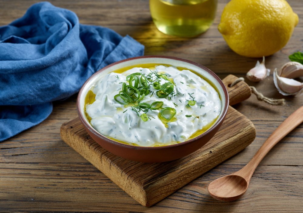 Yogurt sauce with herbs and garlic (14956) | Povkusu.com