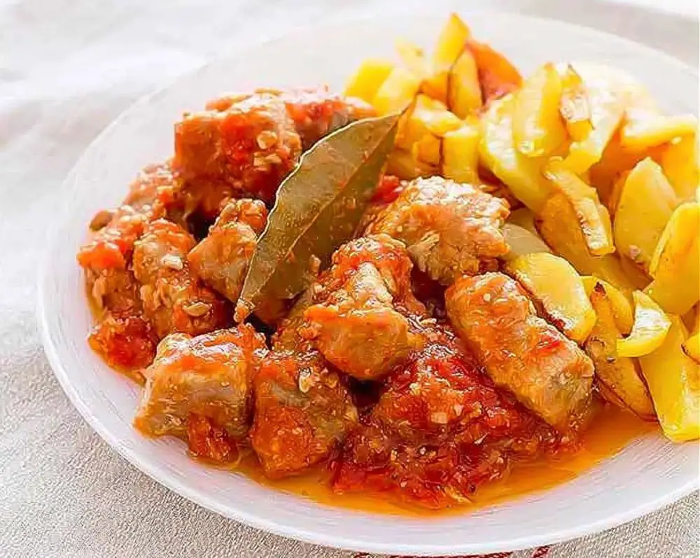 Una receta fácil de delicioso cerdo con tomates (16568) | Povkusu.com