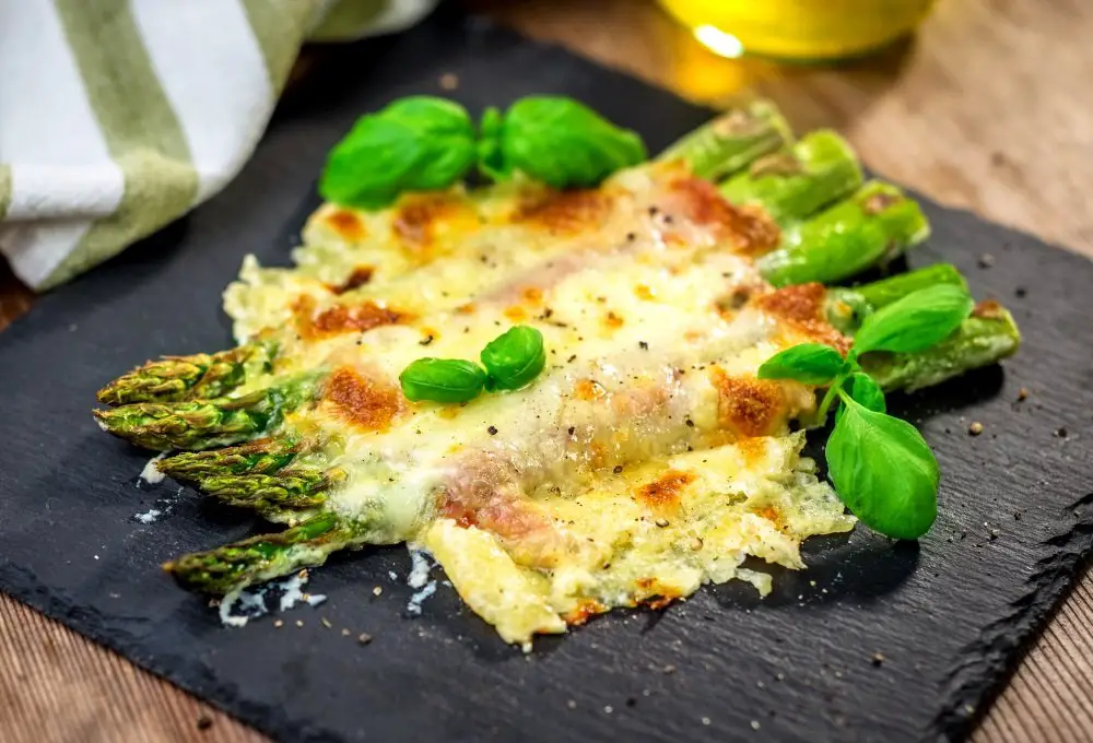 Baked asparagus with mozzarella (17256) | Povkusu.com